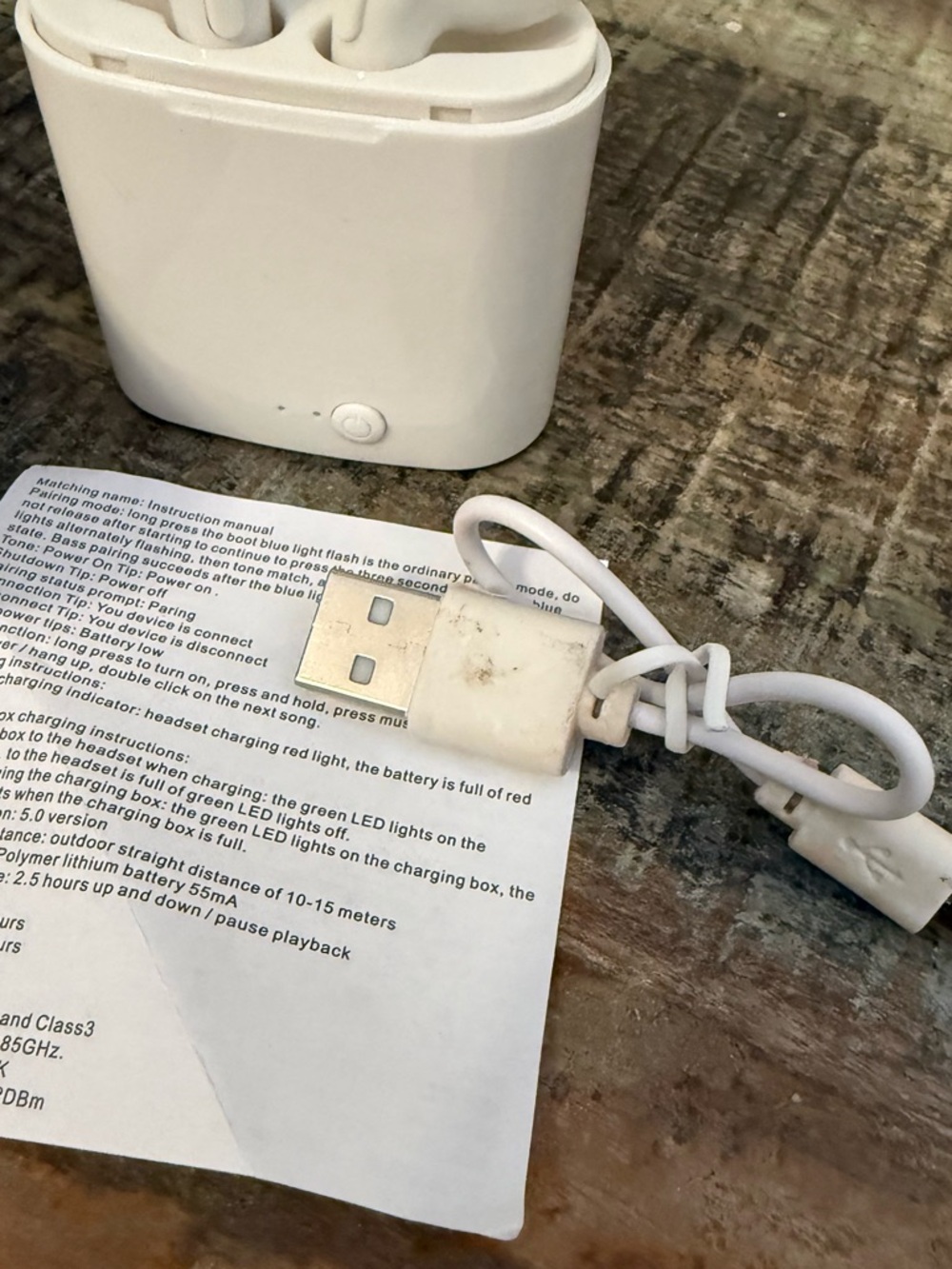 Model:i7S TWS Earbuds. Compatible with :
iOS&Android devices - Picture 5 of 6